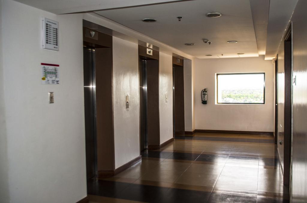 Titan Condo At Studio City Tower 1 Alabang Manila Dış mekan fotoğraf